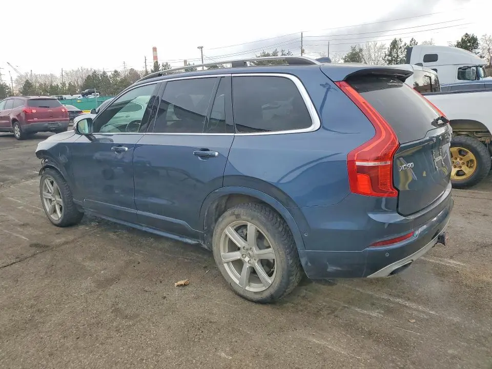 2018 VOLVO XC90 T8  