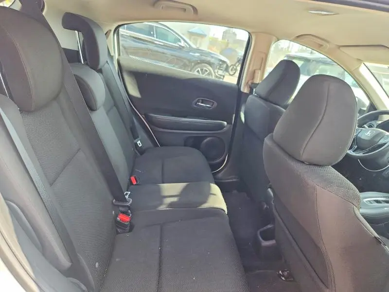 2016 HONDA HR-V LX  