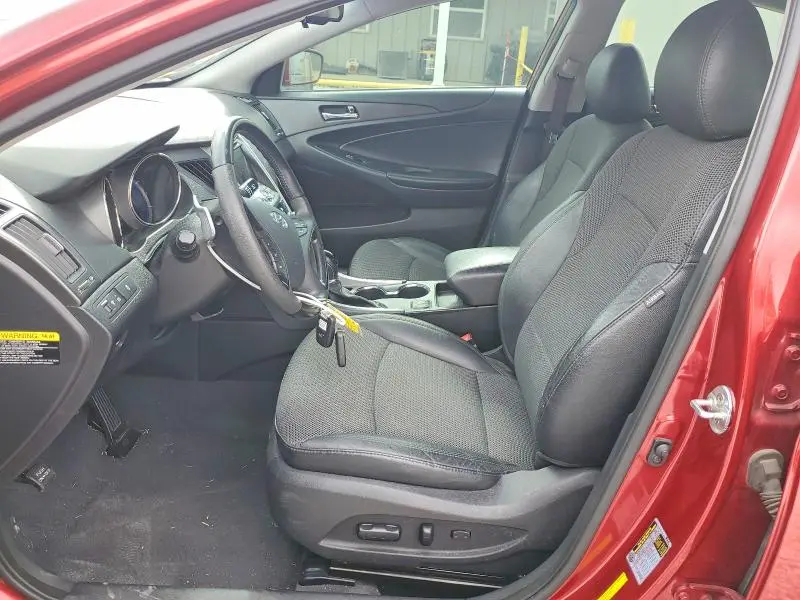 2013 HYUNDAI SONATA SE  