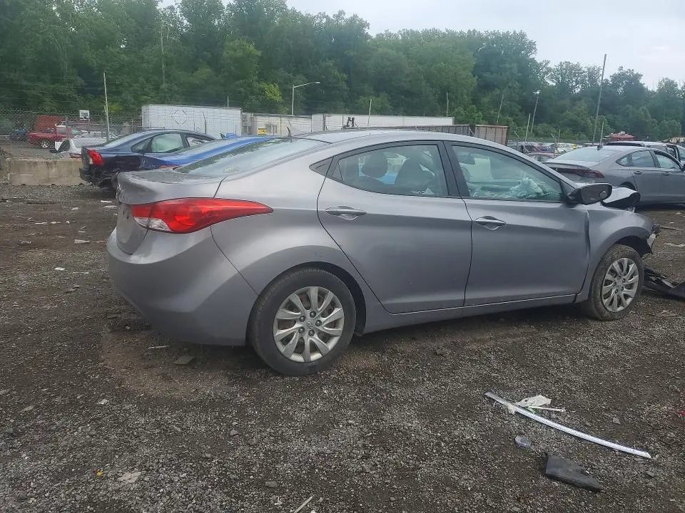 2012 HYUNDAI ELANTRA GLS  