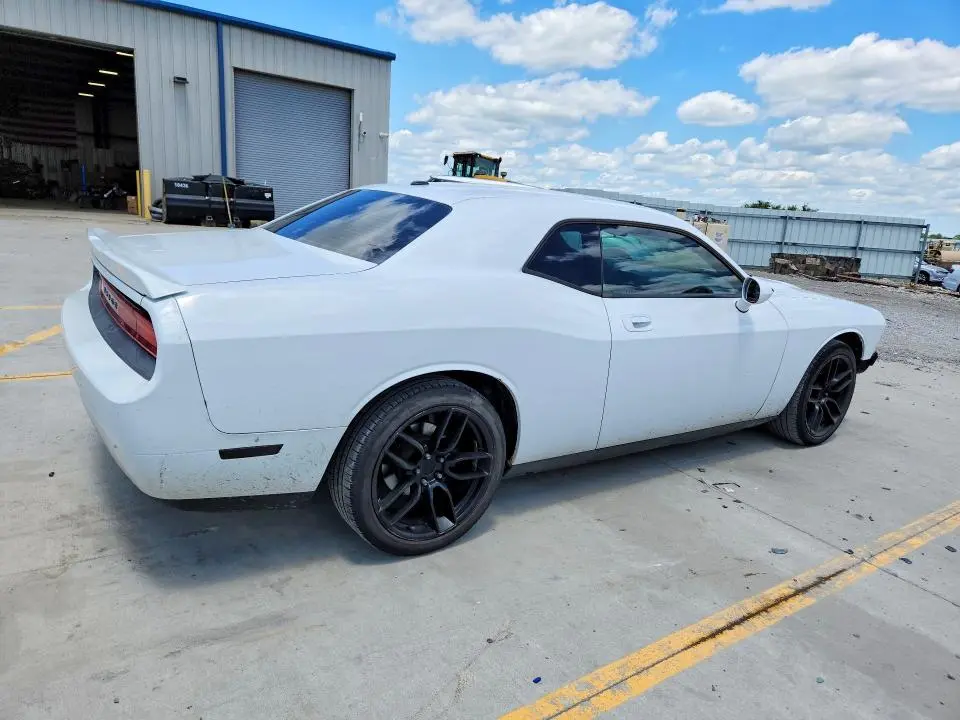 2010 DODGE CHALLENGER SE  