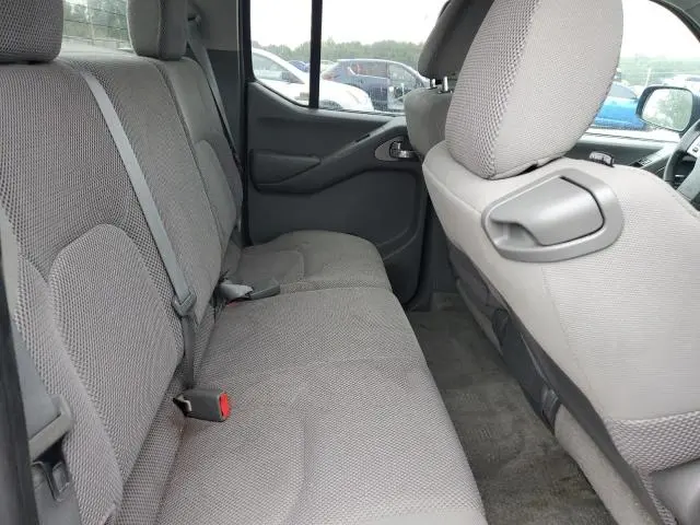 2012 NISSAN FRONTIER S  