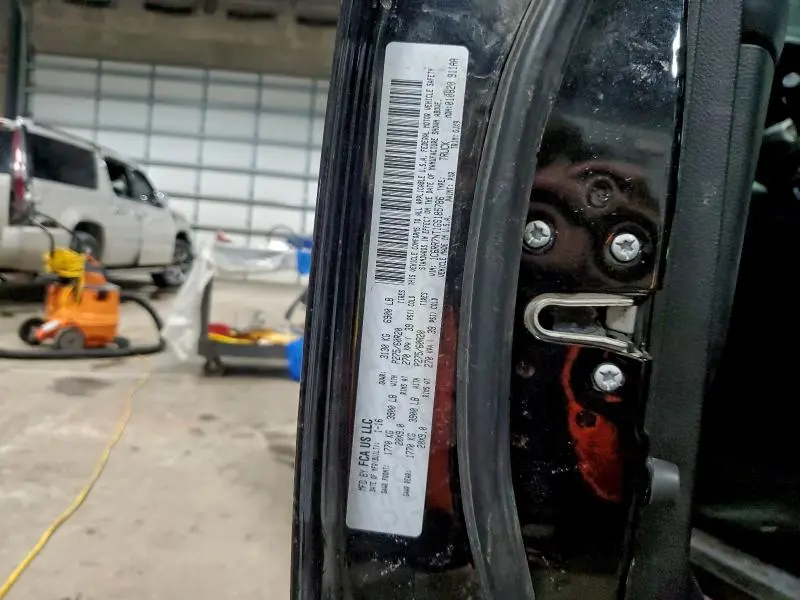 2016 RAM 1500 LARAMIE  