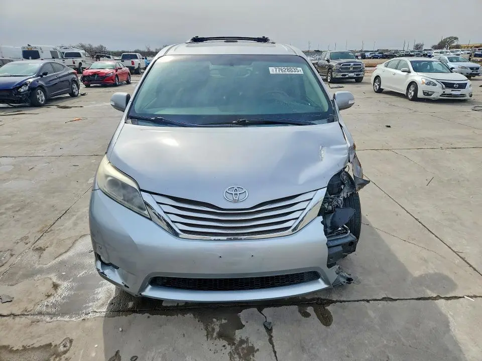 2015 TOYOTA SIENNA LIMITED 7-PASSENGER  