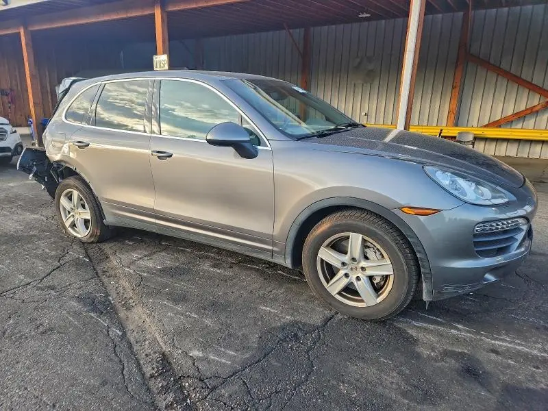 2013 PORSCHE CAYENNE S  