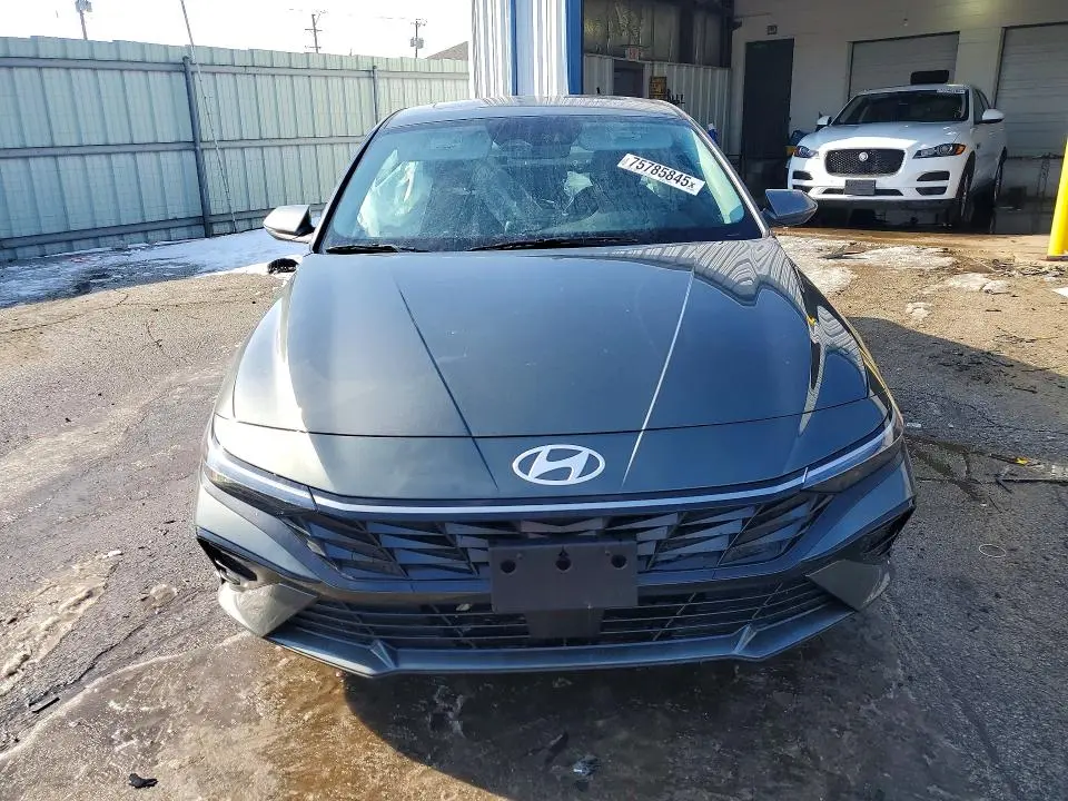 2025 HYUNDAI ELANTRA LIMITED  