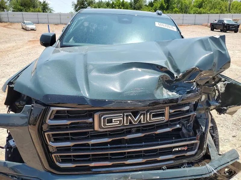 2025 GMC YUKON XL AT4 ULTIMATE  