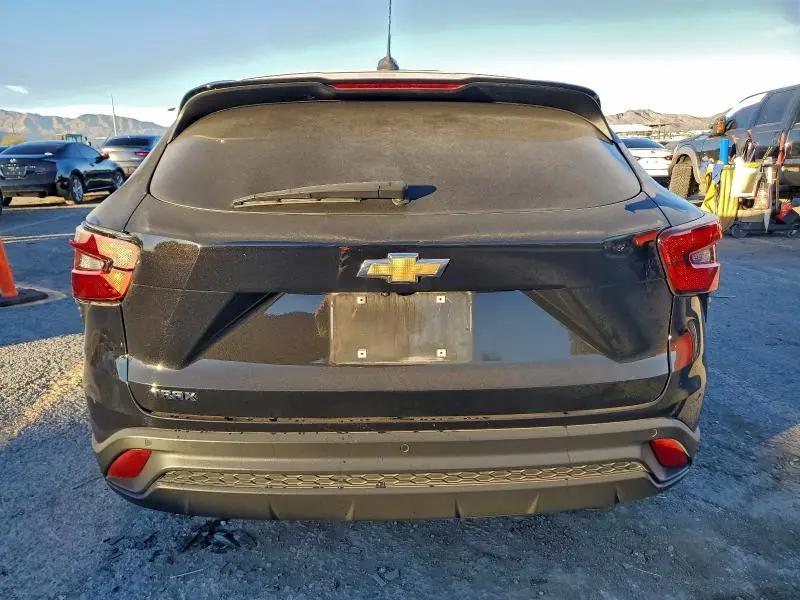 2024 CHEVROLET TRAX LS  