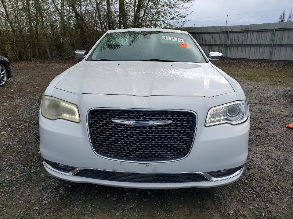 2017 CHRYSLER 300C   