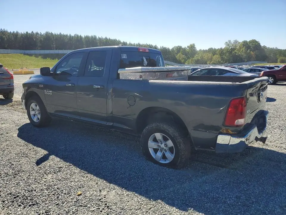 2017 RAM 1500 SLT  