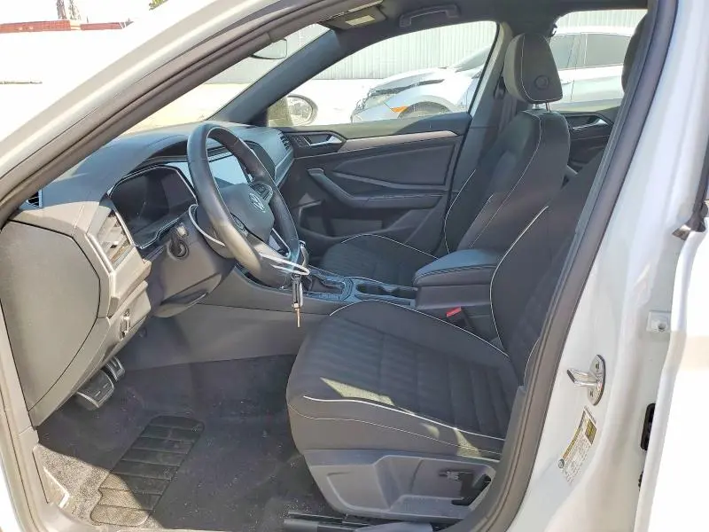 2024 VOLKSWAGEN JETTA SPORT  