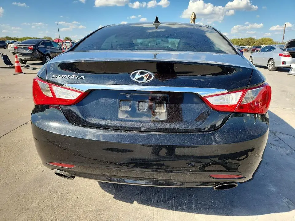 2011 HYUNDAI SONATA SE  