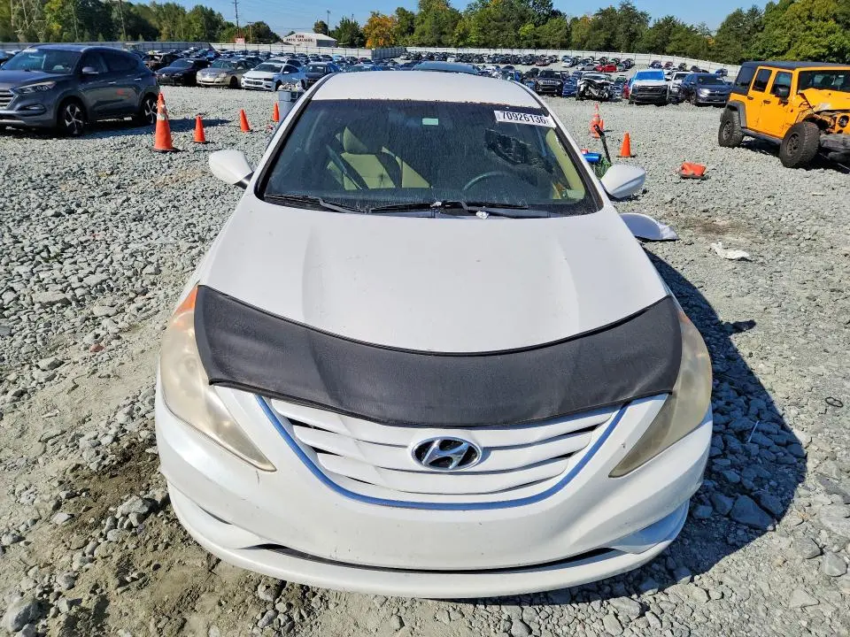 2011 HYUNDAI SONATA GLS  