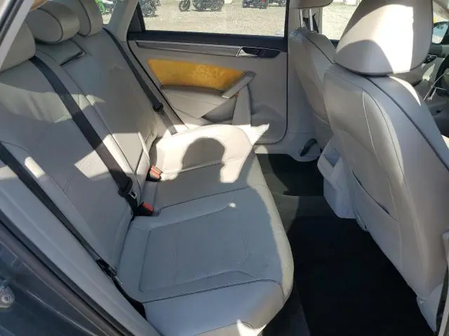 2016 VOLKSWAGEN PASSAT S  