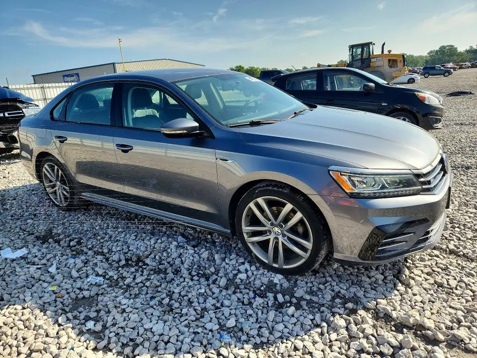 2018 VOLKSWAGEN PASSAT S  