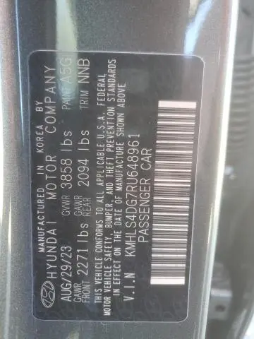 2024 HYUNDAI ELANTRA SEL  