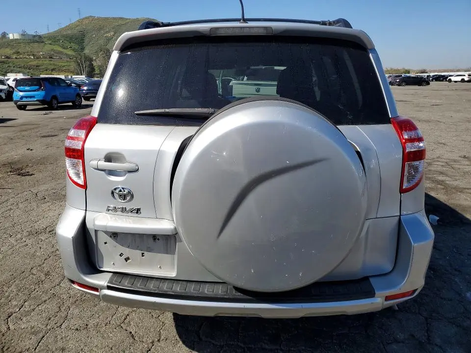 2012 TOYOTA RAV4 BASE  