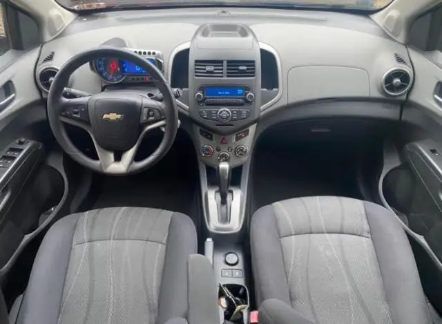 2013 CHEVROLET SONIC LT  