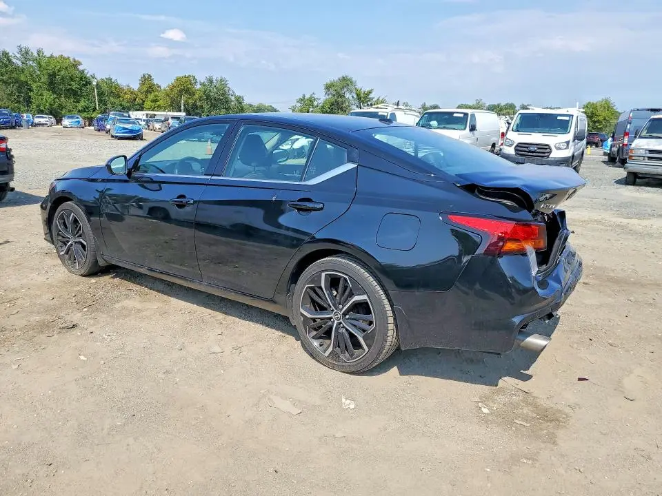 2024 NISSAN ALTIMA SR  