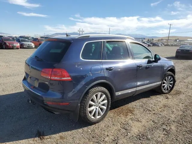 2012 VOLKSWAGEN TOUAREG V6  