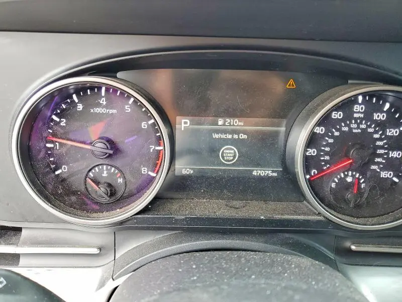 2024 KIA CARNIVAL LX  