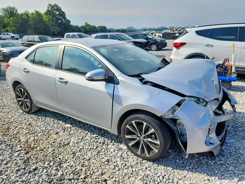 2018 TOYOTA COROLLA SE  