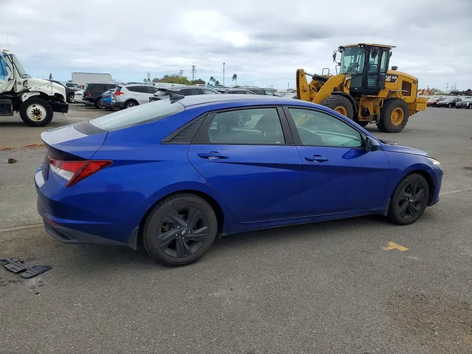 2021 HYUNDAI ELANTRA SEL  