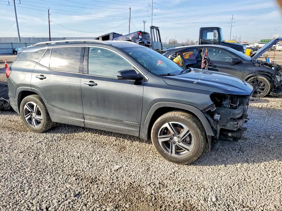 2021 GMC TERRAIN SLT  