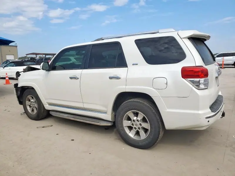 2013 TOYOTA 4RUNNER SR5  