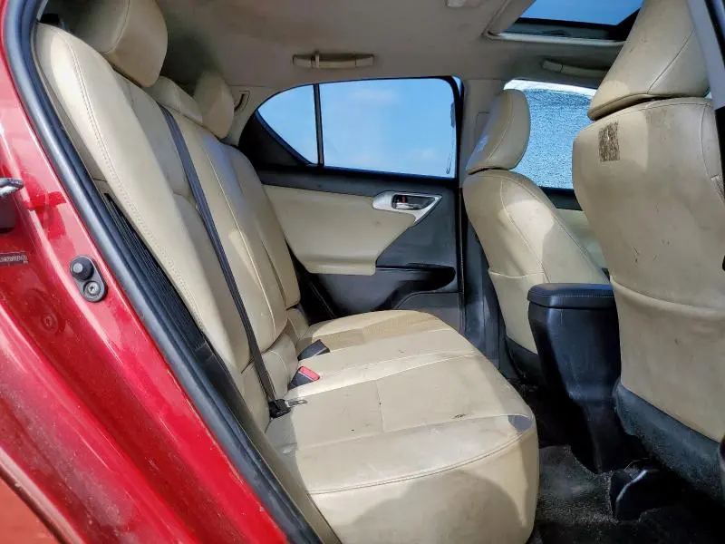 2011 LEXUS CT 200  