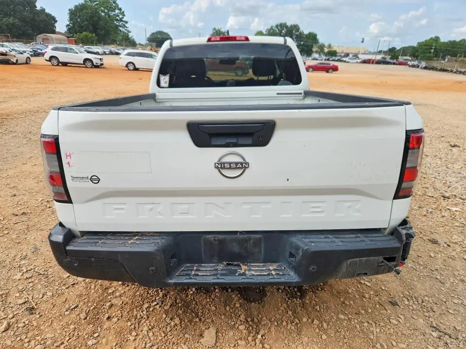 2023 NISSAN FRONTIER S  