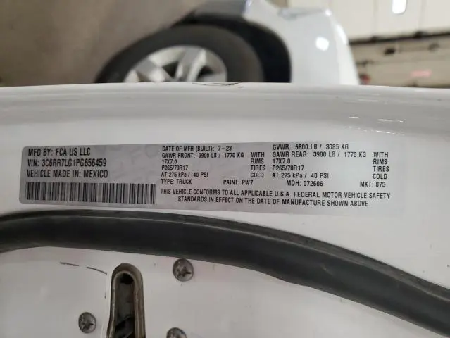 2023 RAM 1500 CLASSIC SLT  