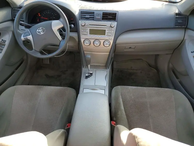2010 TOYOTA CAMRY LE  