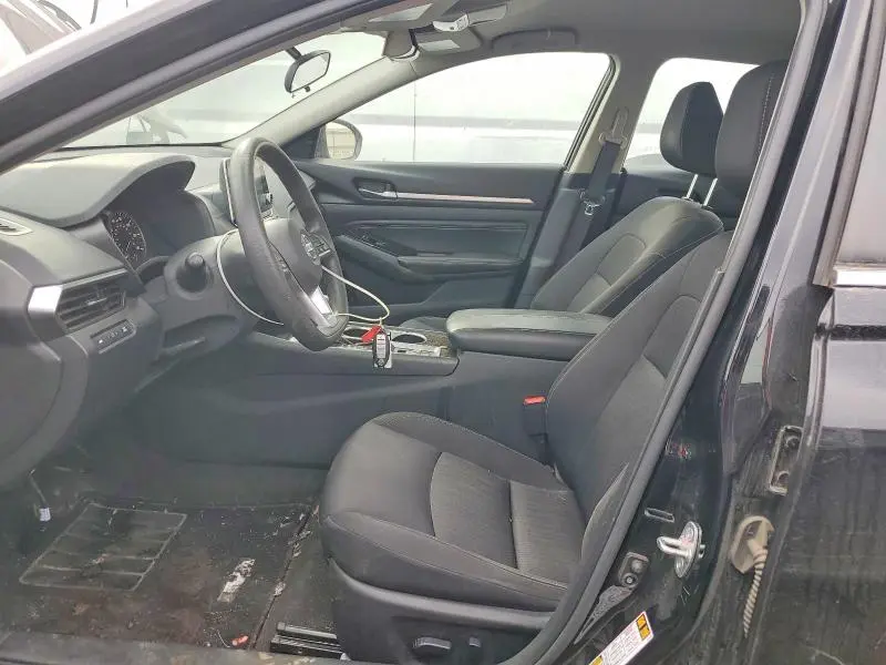 2021 NISSAN ALTIMA SV  