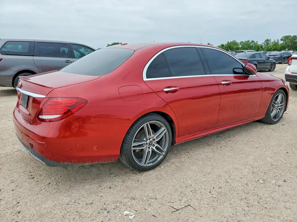 2019 MERCEDES-BENZ E 300  