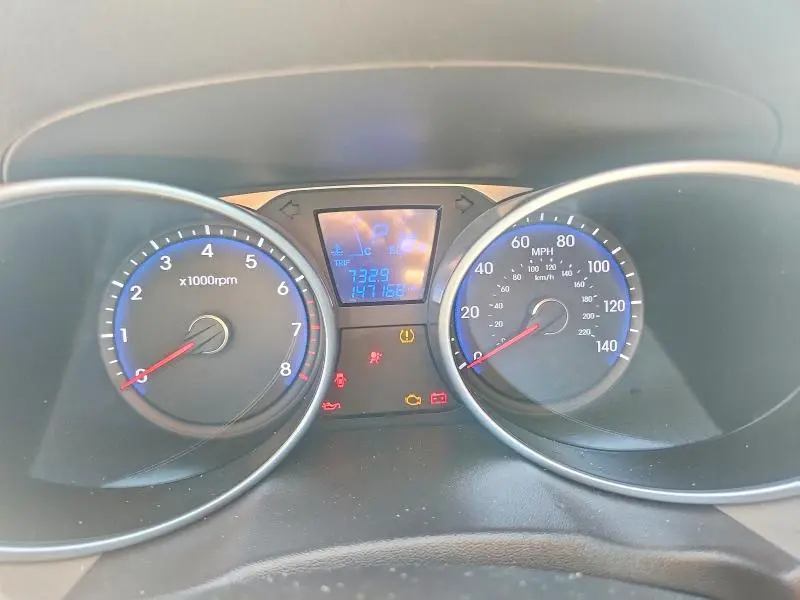 2015 HYUNDAI TUCSON SE  