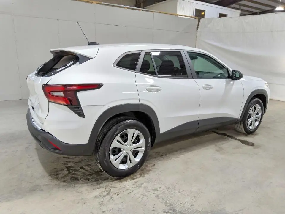 2026 CHEVROLET TRAX LS  