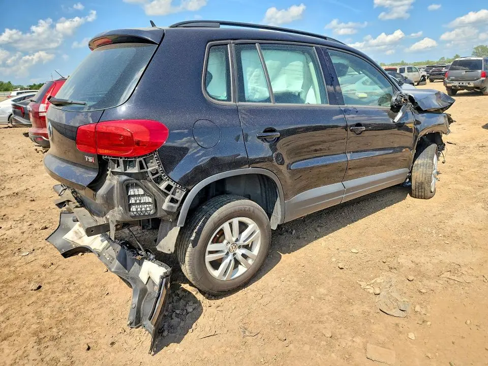 2016 VOLKSWAGEN TIGUAN S  