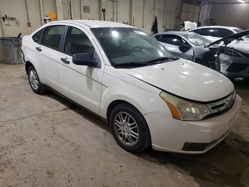 2010 FORD FOCUS SE  