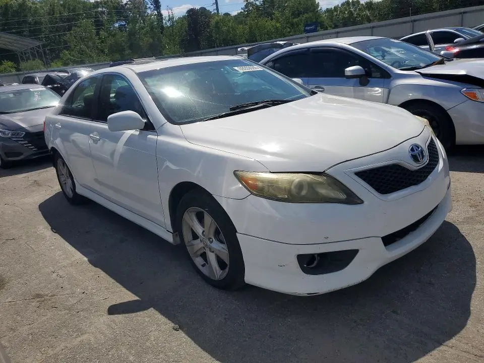 2010 TOYOTA CAMRY SE V6  