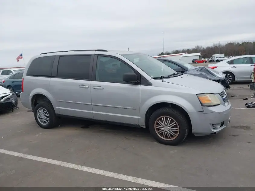 2010 DODGE GRAND CARAVAN SE