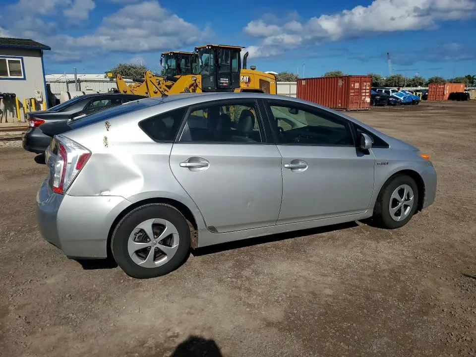 2013 TOYOTA PRIUS ONE  