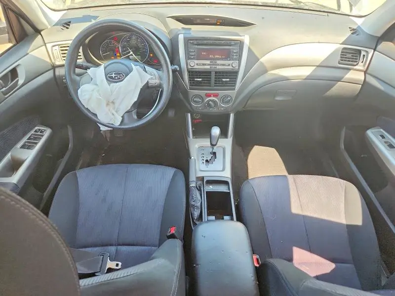 2010 SUBARU FORESTER XS  