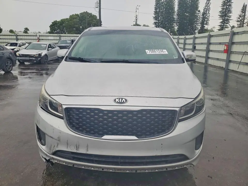 2018 KIA SEDONA LX  