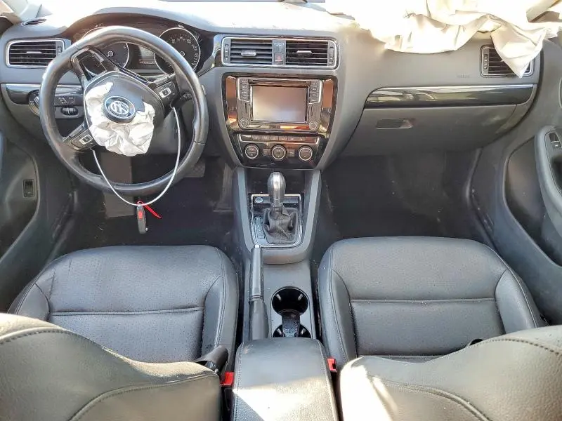 2017 VOLKSWAGEN JETTA SEL  