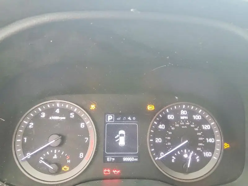 2017 HYUNDAI TUCSON SE  