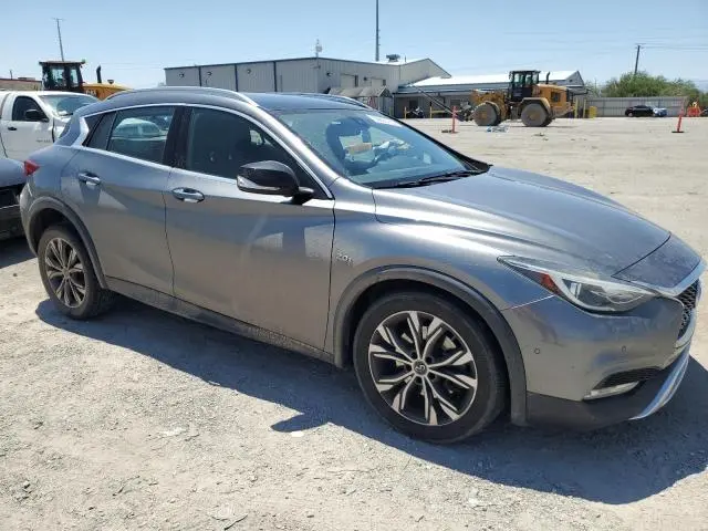 2017 INFINITI QX30 BASE  