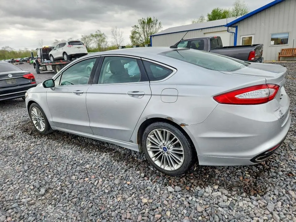 2015 FORD FUSION SE  