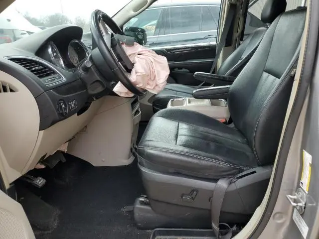 2016 CHRYSLER TOWN & COUNTRY TOURING  