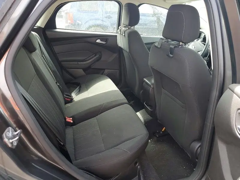 2018 FORD FOCUS SE  